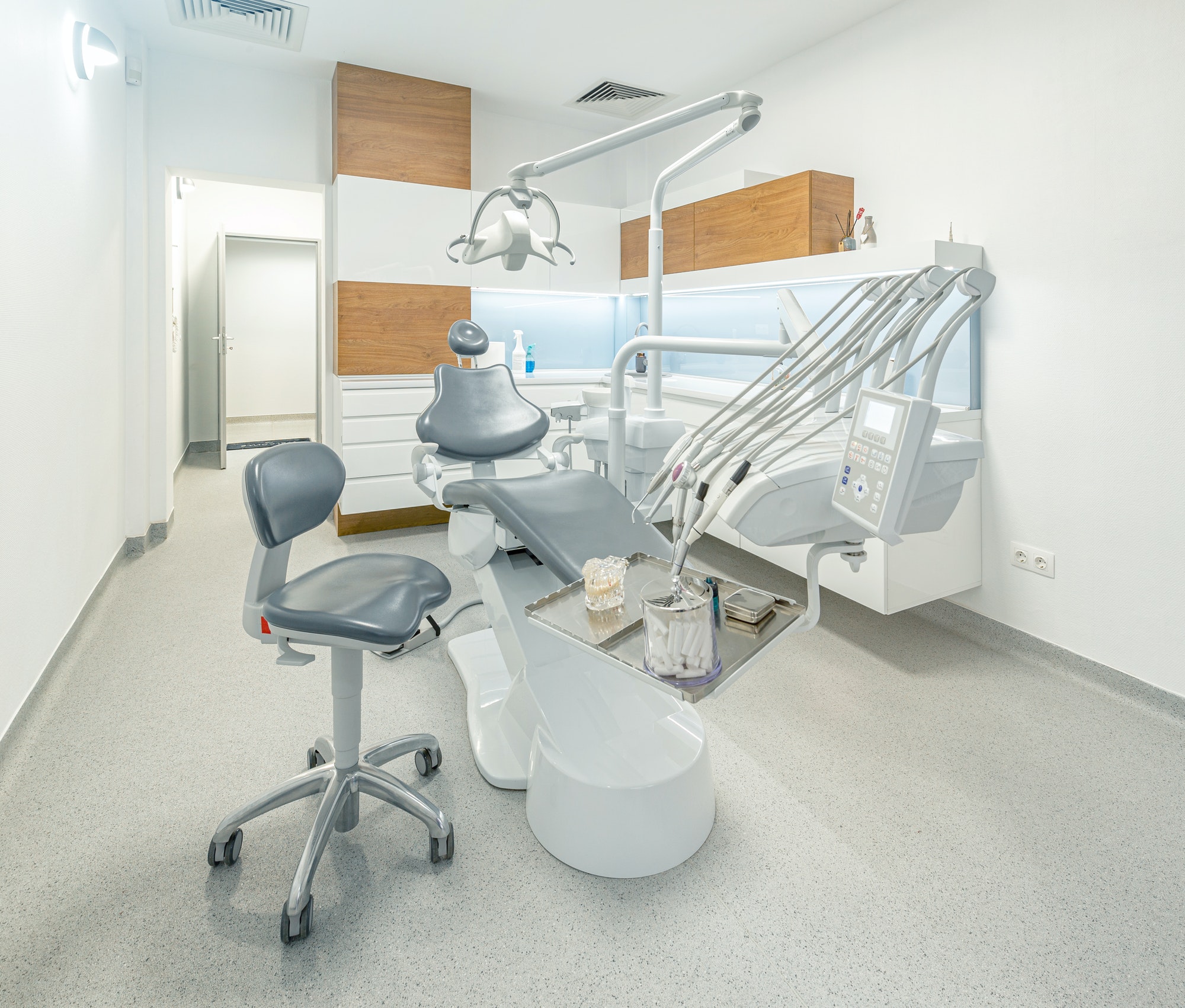 Professional Dental Equipment and Tools | Isa Smiles